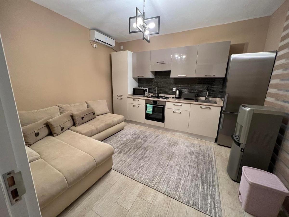 Villaversa Ulcinj Eksteriør billede